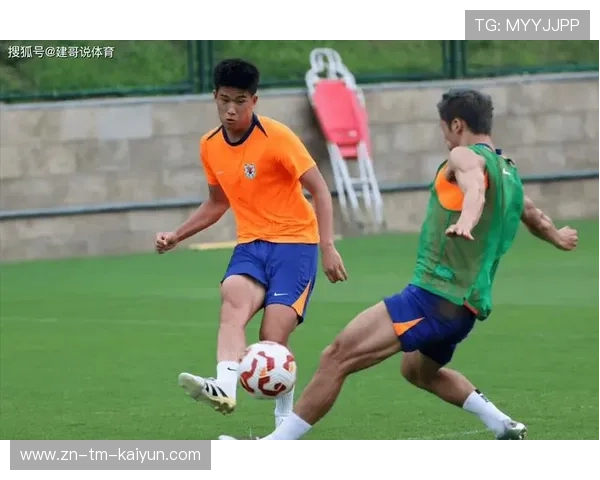 中超俱乐部将青训教练纳入一线队战术会上