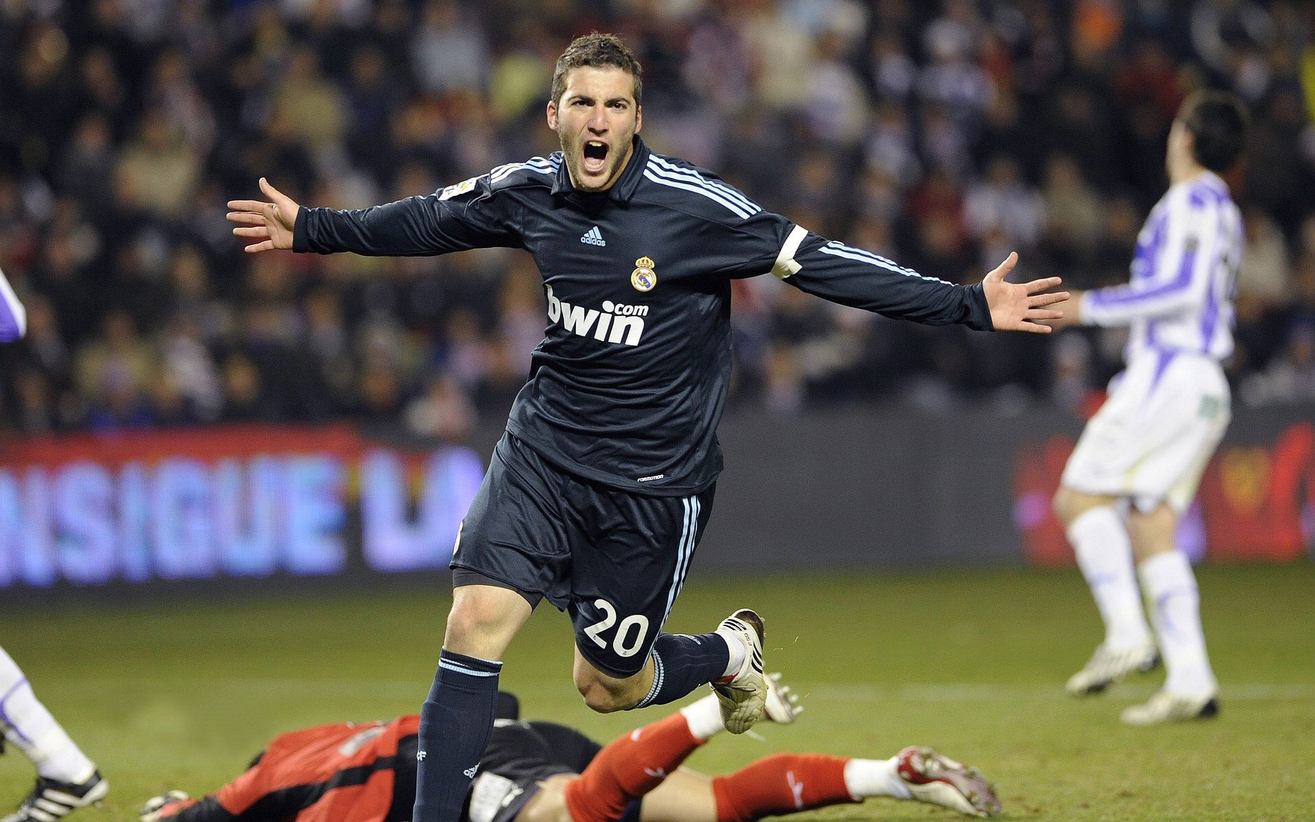 《FIFA》电竞联赛开启线上预选赛,竞争激烈,fifa电竞俱乐部资料